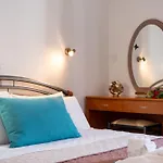 Nikoleta A *